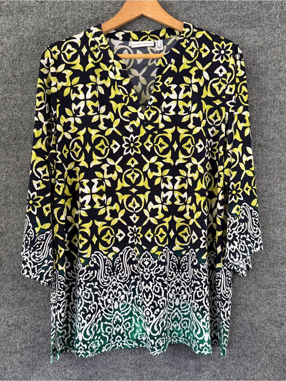 Susan Graver Liquid Knit Top Womens Large Lime Green Geometric Border Print